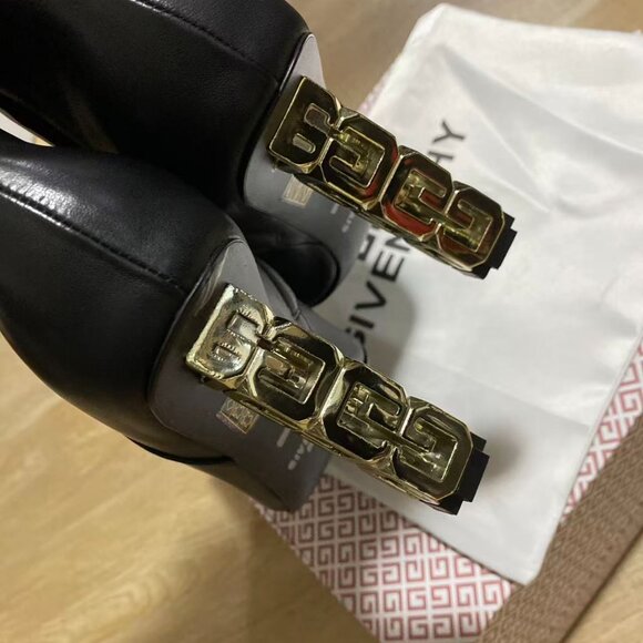 Givenchy high-heeled ankle boots - Picture 2 of 10